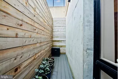 1016 17th Place NE #7, Washington, DC 20002 - Photo 14