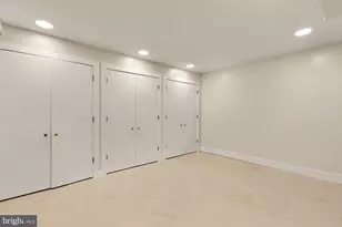 2137 R St NW, Washington, DC 20008 - Photo 40