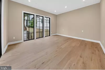 2733 Chesapeake Street NW, Washington, DC 20008 - Photo 8