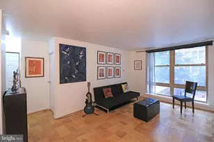 1260 21st St NW, Washington, DC 20036 - Photo 2