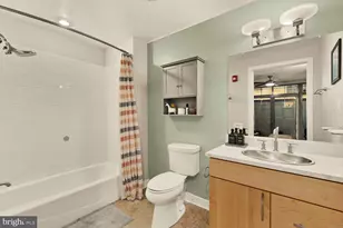 2412 17th St NW, Washington, DC 20009 - Photo 16