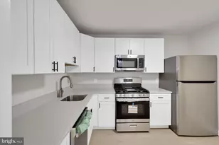 3001 Veazey Terrace NW, Washington, DC 20008 - Photo 4