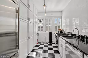 4000 Cathedral Ave NW, Washington, DC 20016 - Photo 14