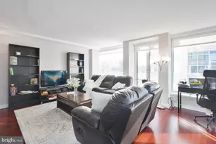 1101 3rd St SW, Washington, DC 20024 - Photo 10