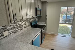 773 Wheeler Hill Dr SE, Washington, DC 20032 - Photo 6