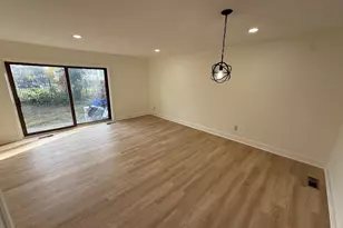 773 Wheeler Hill Dr SE, Washington, DC 20032 - Photo 4