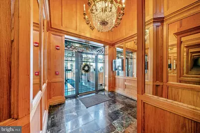 1080 Wisconsin Avenue NW #3001, Washington, DC 20007 - Photo 2