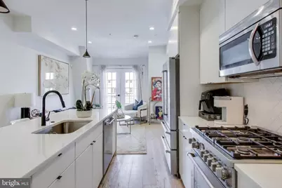 1011 18th Street NE #8, Washington, DC 20002 - Photo 4