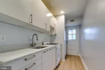 118 P Street SW, Washington, DC 20024 - Photo 4