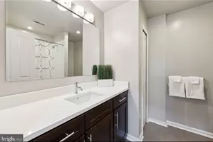 401 Woodcrest Dr SE, Washington, DC 20032 - Photo 12