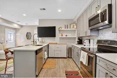 1014 10th Street NE #1, Washington, DC 20002 - Photo 8