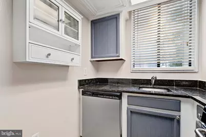 3825 Davis Place NW #103, Washington, DC 20007 - Photo 6