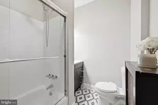 518 Park Rd NW, Washington, DC 20010 - Photo 18