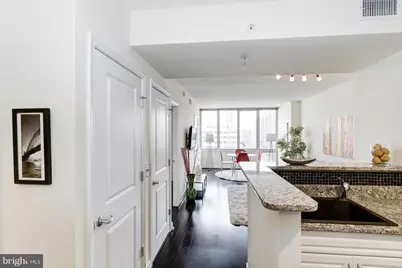 555 Massachusetts Avenue NW #806, Washington, DC 20001 - Photo 2