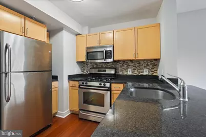 800 4th Street SW #N111, Washington, DC 20024 - Photo 6
