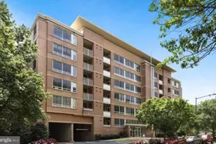 350 G St SW, Washington, DC 20024 - Photo 1