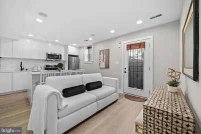 1718 1st Street NW #8, Washington, DC 20001 - Photo 2