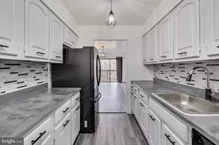 1001 26th St NW, Washington, DC 20037 - Photo 2