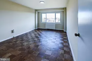 4201 Cathedral Ave NW, Washington, DC 20016 - Photo 30