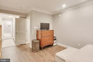 1310 12th St NW, Washington, DC 20005 - Photo 14