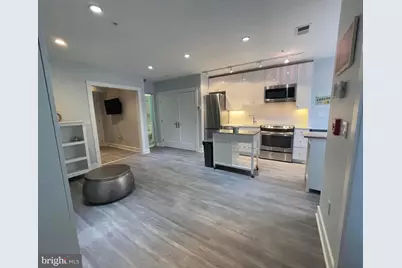1209 G Street SE #2, Washington, DC 20003 - Photo 4