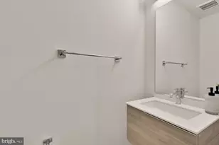 2647 41st St NW, Washington, DC 20007 - Photo 12