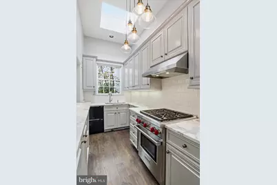 3011 Dumbarton Street NW, Washington, DC 20007 - Photo 18