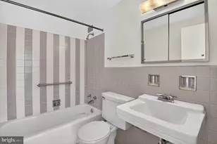 2475 Virginia Ave NW, Washington, DC 20037 - Photo 10