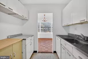 2475 Virginia Ave NW, Washington, DC 20037 - Photo 14