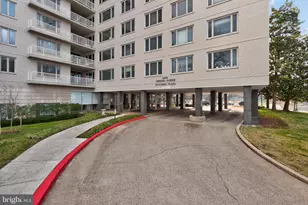 2475 Virginia Ave NW, Washington, DC 20037 - Photo 2