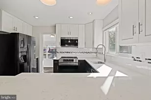 32 Underwood St NW, Washington, DC 20012 - Photo 12