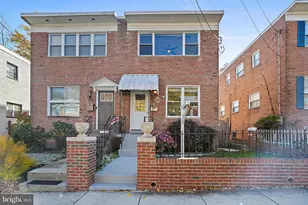 32 Underwood St NW, Washington, DC 20012 - Photo 2