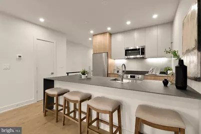 2647 41st Street NW #2, Washington, DC 20007 - Photo 4