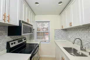 2102 Suitland Terrace SE, Washington, DC 20020 - Photo 10