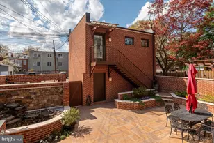 761 10th St SE, Washington, DC 20003 - Photo 58