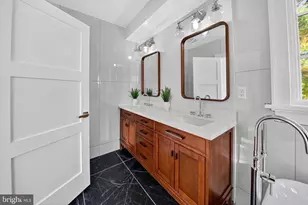 2017 Fulton Pl NE, Washington, DC 20018 - Photo 32