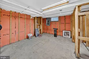 7966 West Beach Dr NW, Washington, DC 20012 - Photo 18