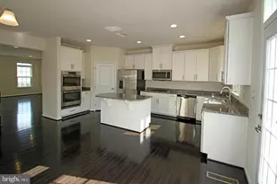 2482 Baldwin Cres NE, Washington, DC 20018 - Photo 10