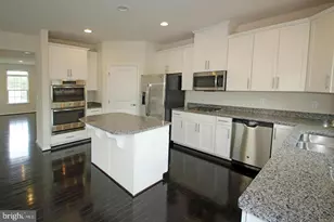 2482 Baldwin Cres NE, Washington, DC 20018 - Photo 8