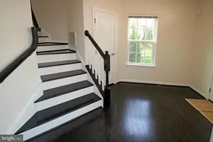 2482 Baldwin Cres NE, Washington, DC 20018 - Photo 2