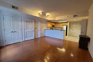 777 7th St NW, Washington, DC 20001 - Photo 4