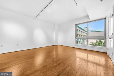 777 7th Street NW #1003, Washington, DC 20001 - Photo 2