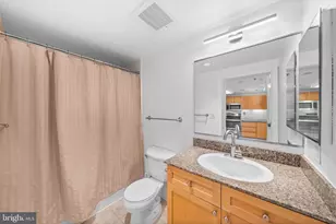 777 7th St NW, Washington, DC 20001 - Photo 18
