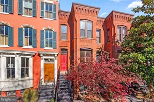 812 E St SE, Washington, DC 20003 - Photo 1