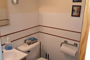 38 Hanover Pl NW, Washington, DC 20001 - Photo 16