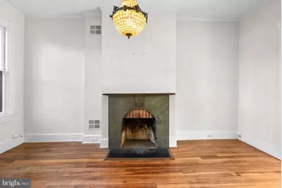 812 E Street SE, Washington, DC 20003 - Photo 10