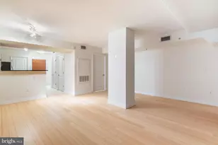 915 E St NW, Washington, DC 20004 - Photo 22