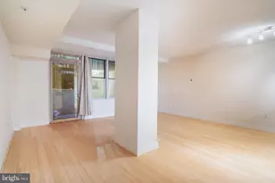 915 E St NW, Washington, DC 20004 - Photo 24