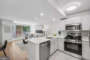 800 4th St SW, Washington, DC 20024 - Photo 1