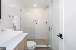 304 Florida Ave NW, Washington, DC 20001 - Photo 16